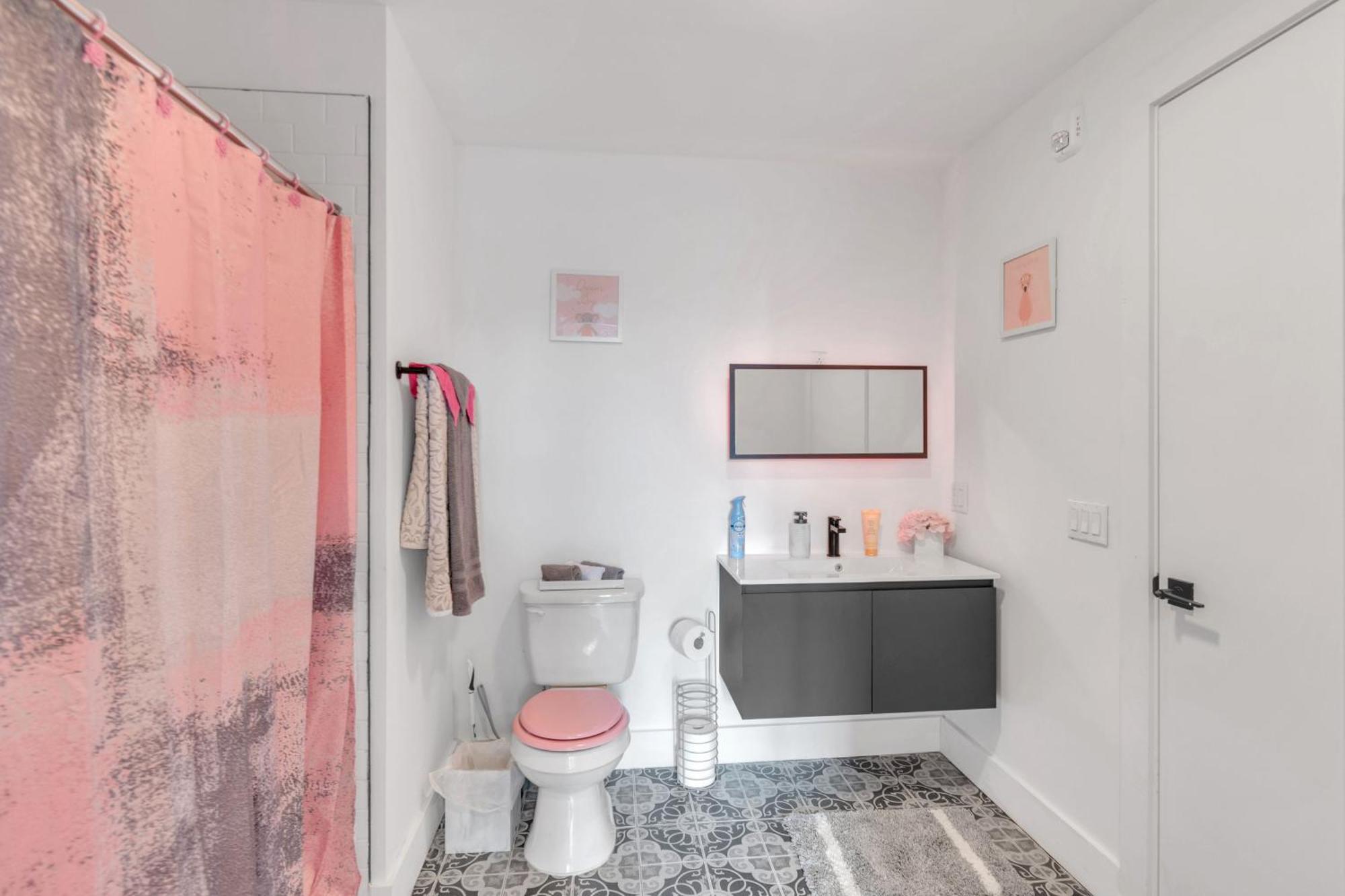 엘리자베스 Pink Heaven Indoor Pool, Free Parking, Near Nyc 아파트 외부 사진