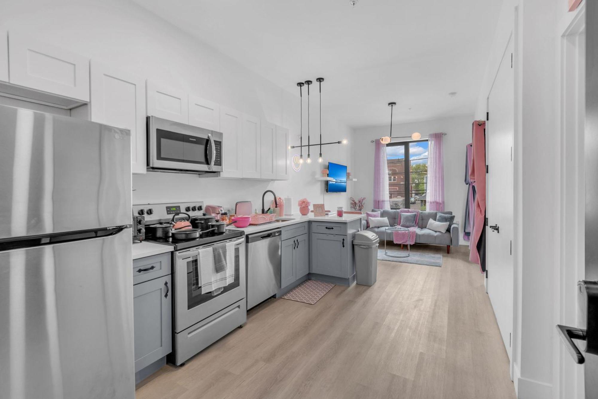 엘리자베스 Pink Heaven Indoor Pool, Free Parking, Near Nyc 아파트 외부 사진