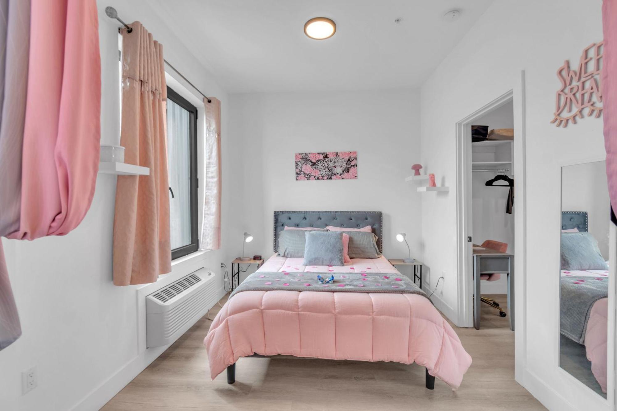 엘리자베스 Pink Heaven Indoor Pool, Free Parking, Near Nyc 아파트 외부 사진